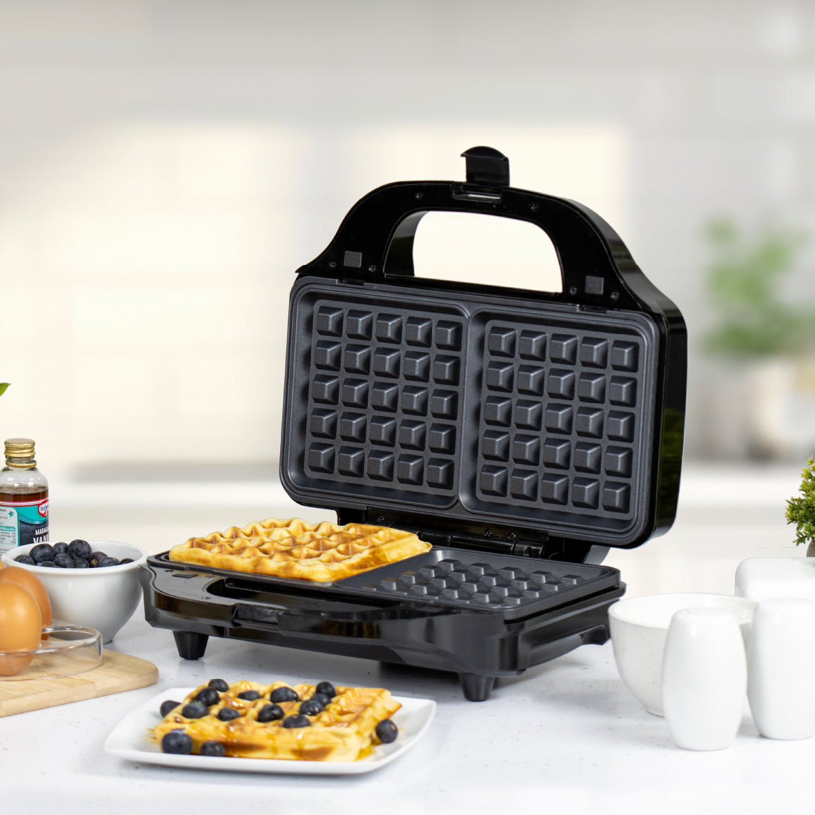 3-in-1 Waffle Maker, Sandwich Toaster & Panini Press