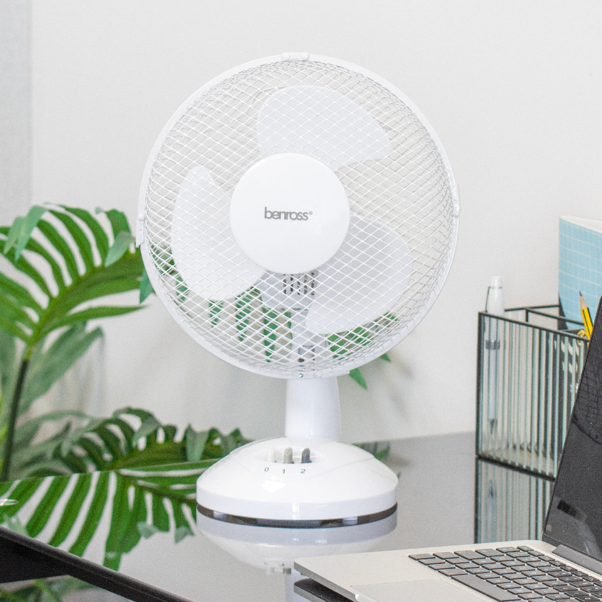 9" Desk Fan