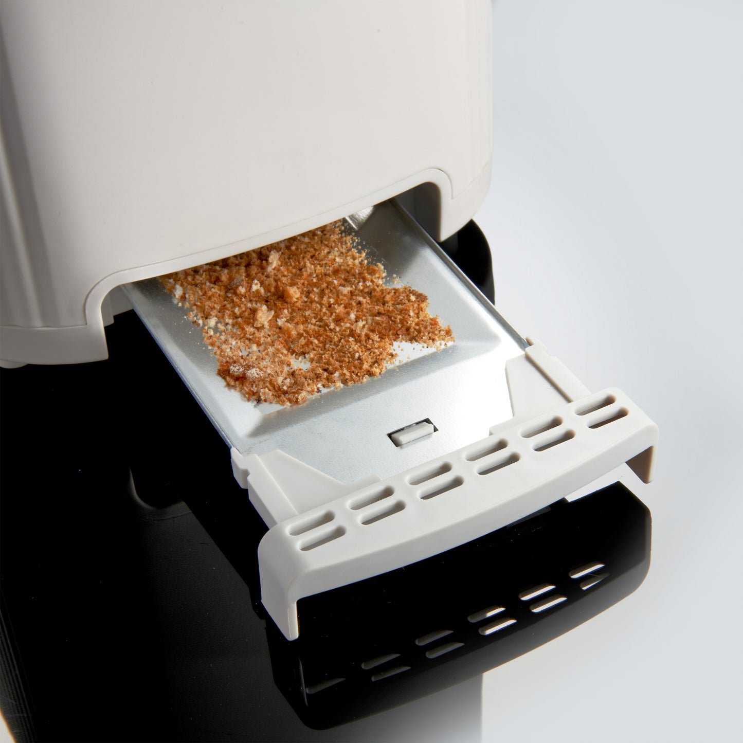 2 Slice Toaster - White Grooved Design