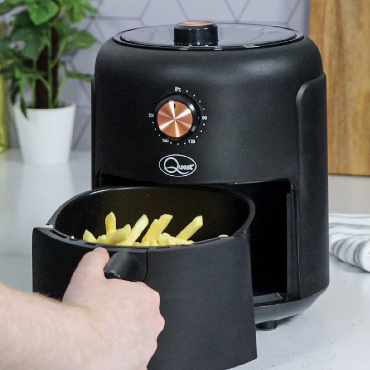 2.3L Compact Air Fryer