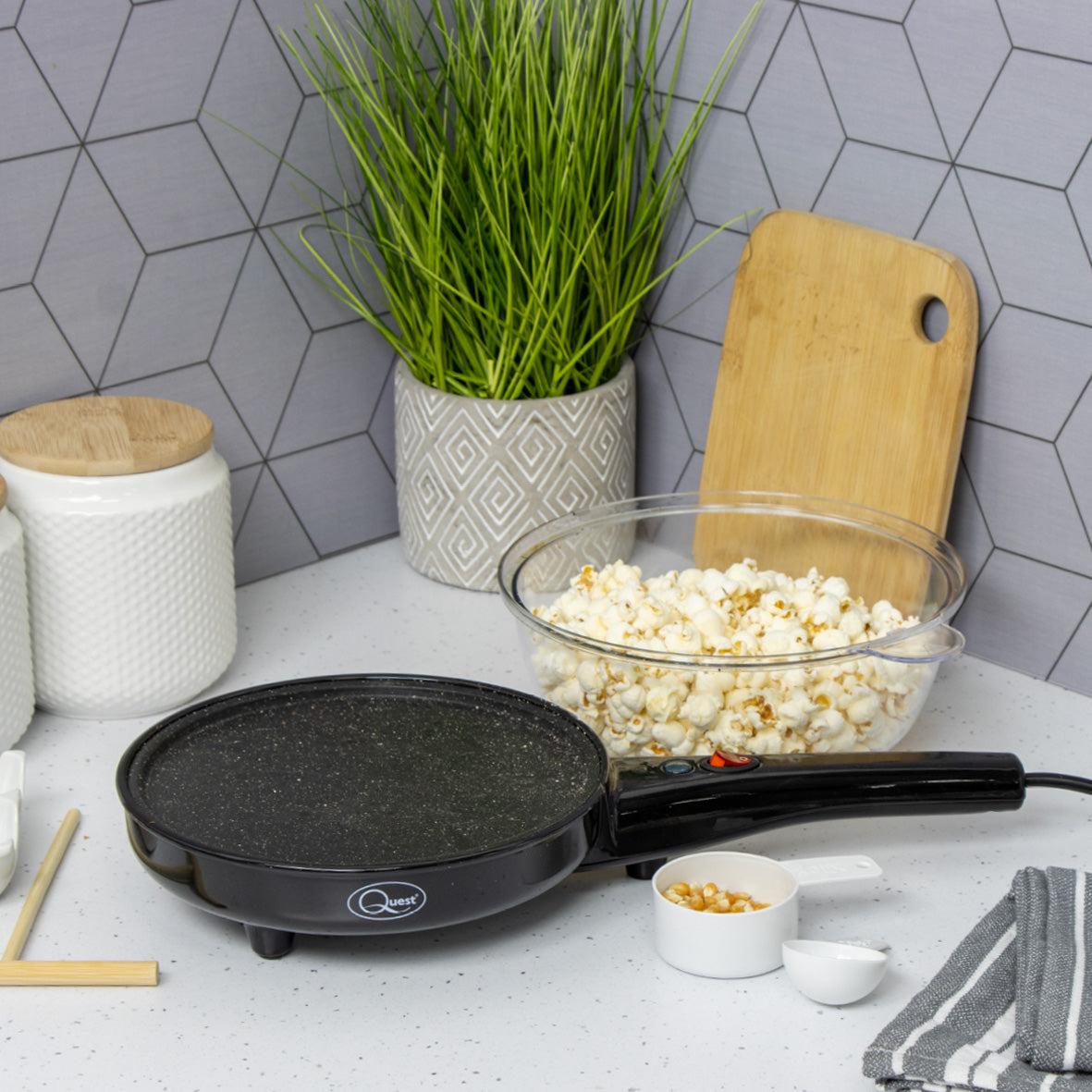 2-in-1 Pancake and Popcorn Maker