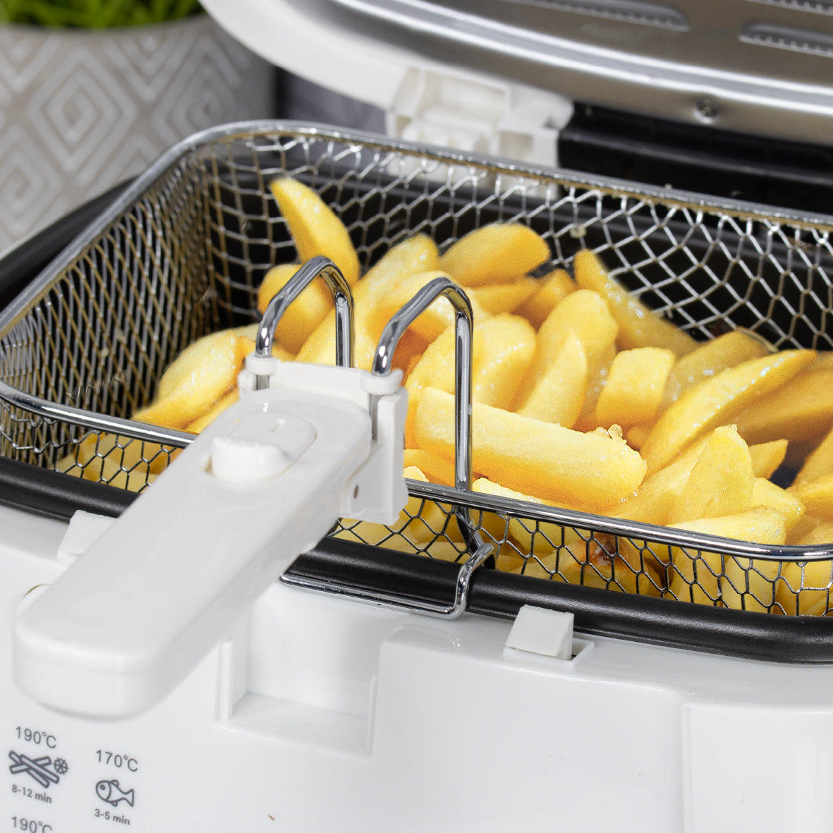 2.5L Deep Fryer - White