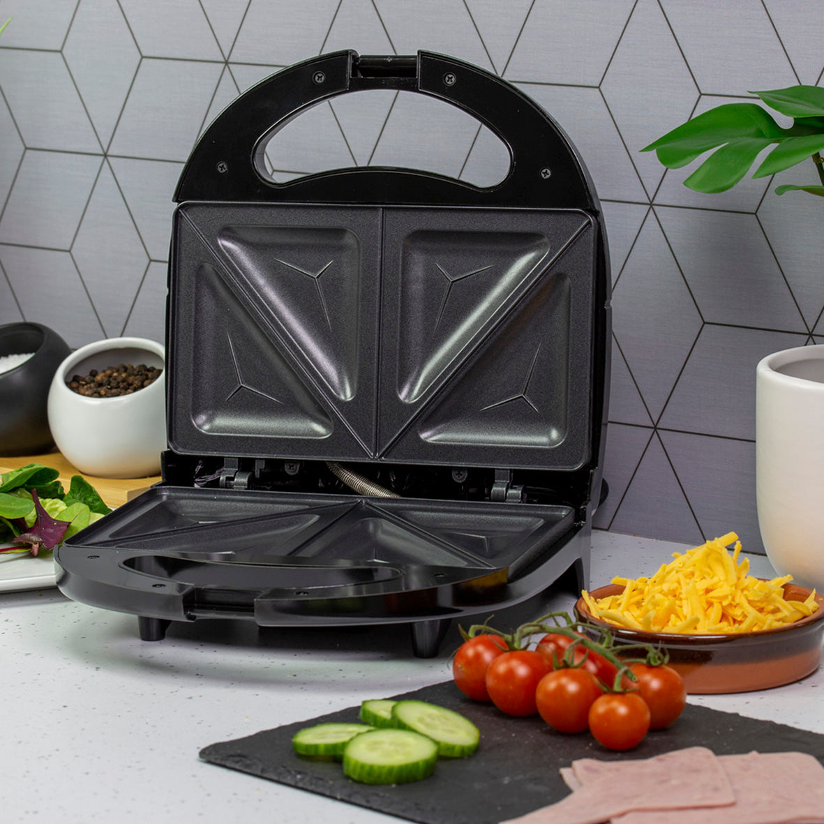 2 Portion Sandwich Toaster - Black