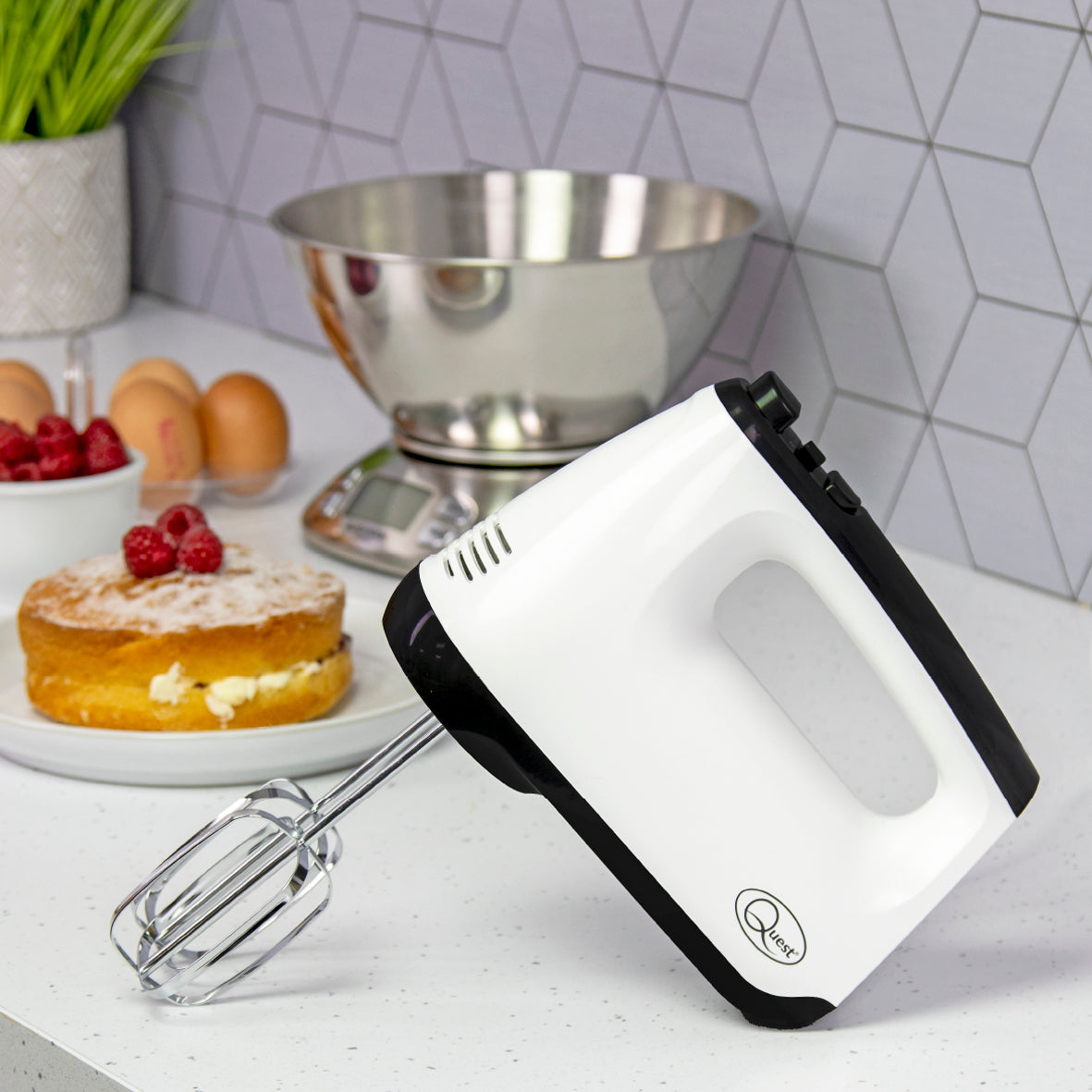 Hand Mixer with Storage Case - White