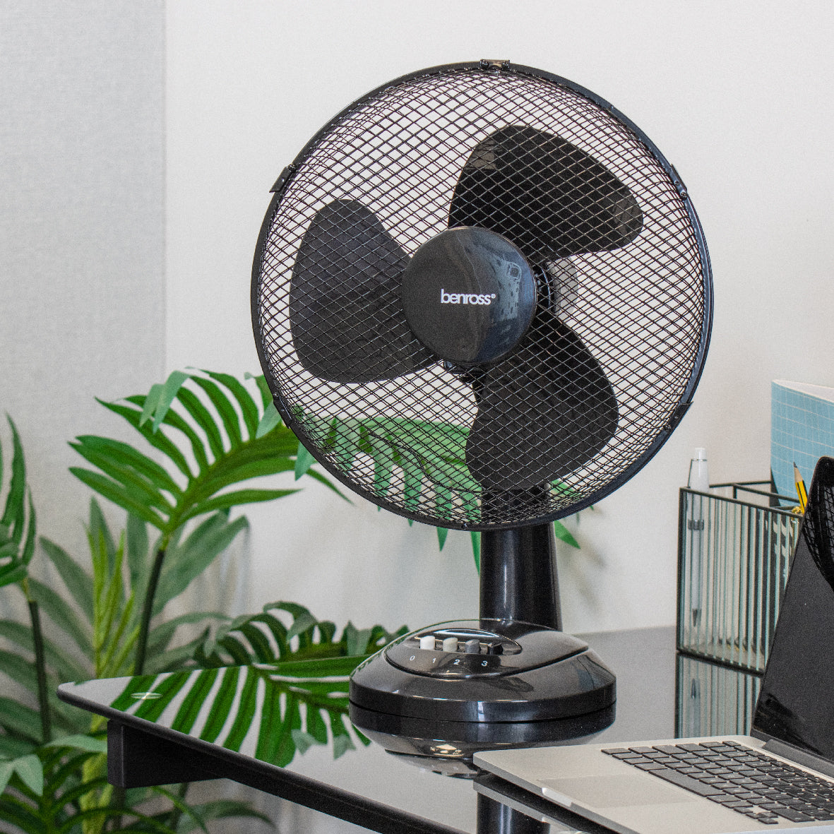 12" Desk Fan